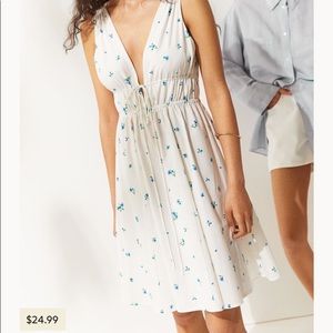 H&M Large white/blue floral dress